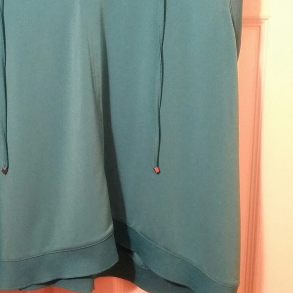 Business top - Picture 3 of 8